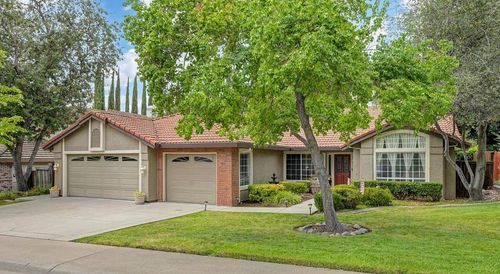 7464 Agradar Dr, Rancho Murieta, CA, 95683-9102 | Card Image