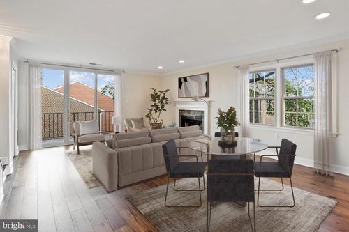 945 S Scott St, ARLINGTON, VA, 22204-4526 | Card Image