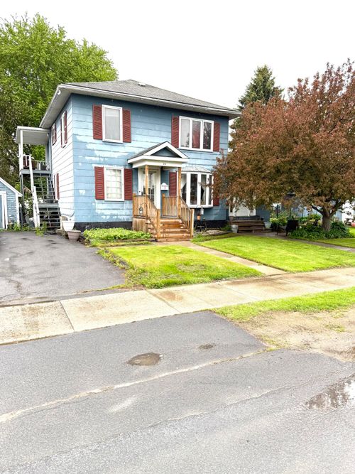 24 Delaware St, Rouses Point, NY, 12979-1315 | Card Image
