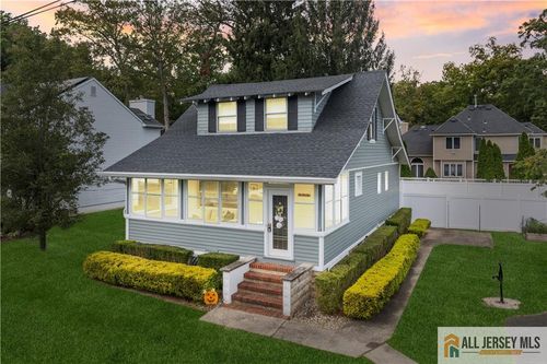 32 Avenue F, Monroe, NJ, 08831-2310 | Card Image