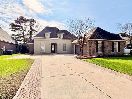 217 Mack Ln, Madisonville, LA, 70447-9547 | Card Image