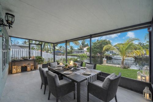 2718 Sherman St, Hollywood, FL, 33020-1825 | Card Image