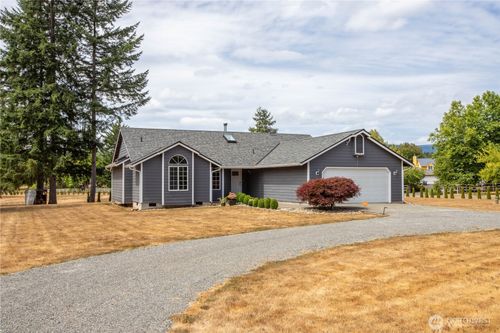 10525 Tracie Ct Sw, Olympia, WA, 98512-9386 | Card Image