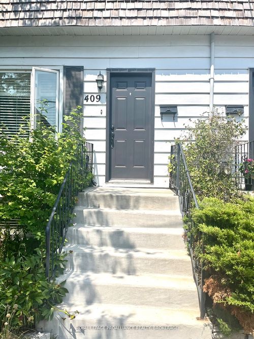 409 Regent St, Kingston, ON, K7K5P8 | Card Image