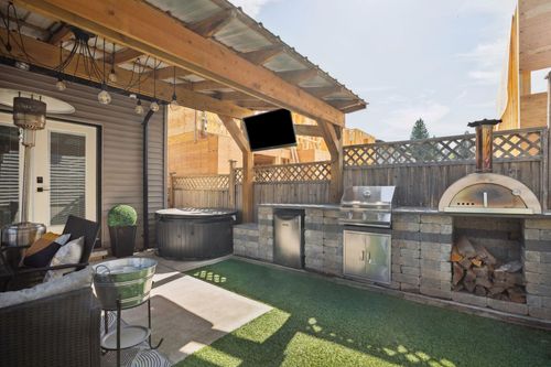 3431 Victoria Dr, Coquitlam, BC, V3B2V5 | Card Image