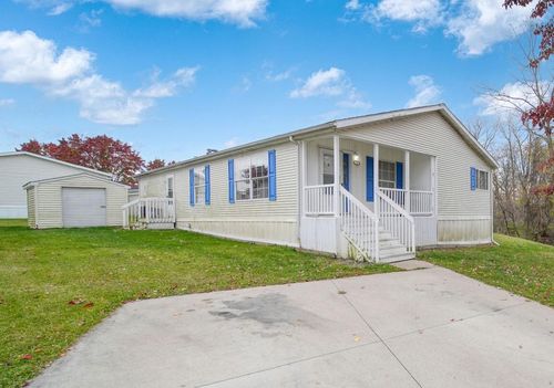 31 Saint Clair River Ct, Adrian, MI, 49221-7703 | Card Image