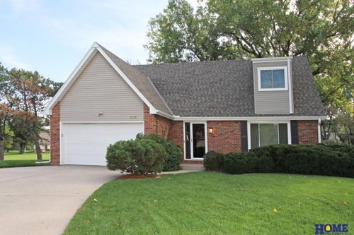 3050 Sardius Ct, Lincoln, NE, 68516-1636 | Card Image