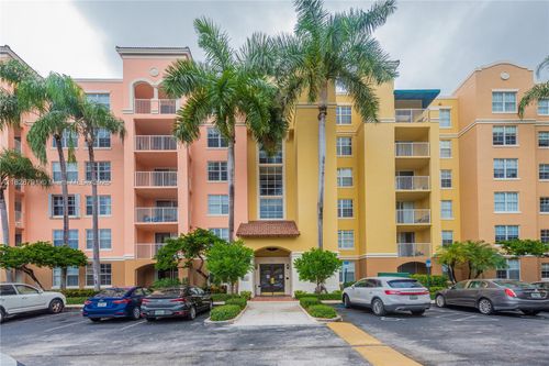 7104-19601 E Country Club Dr, Aventura, FL, 33180-4800 | Card Image