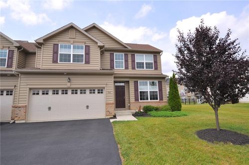 943 Swallow Tail Ln, BREINIGSVILLE, PA, 18031-1873 | Card Image