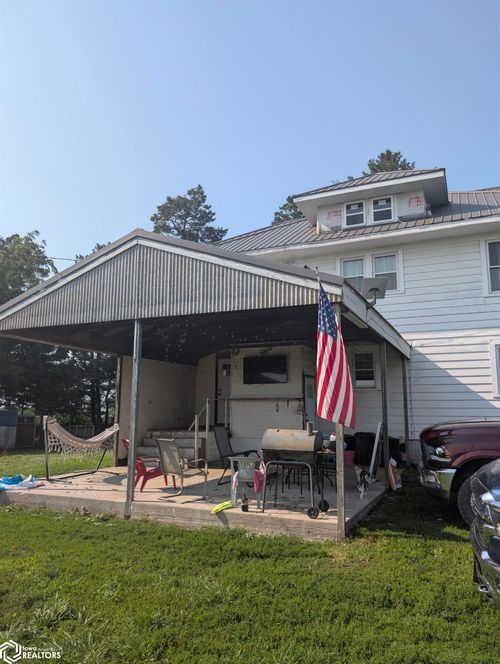 916 415th Ave, Malcom, IA, 50157-8103 | Card Image