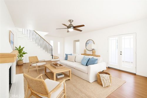 1531-1527 E 3rd St, Long Beach, CA, 90802-3624 | Card Image