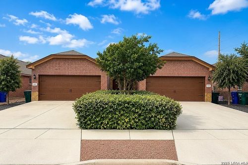 1107 Renee Way, Seguin, TX, 78155-0030 | Card Image