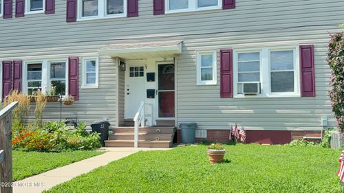27 Barker Ave, Eatontown, NJ, 07724-2901 | Card Image