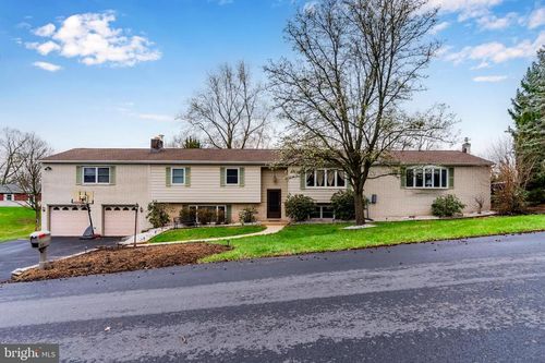 661 Diane Dr, ETTERS, PA, 17319-8917 | Card Image