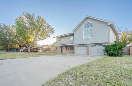 3213 Sentinel Dr, Midland, TX, 79701-3876 | Card Image