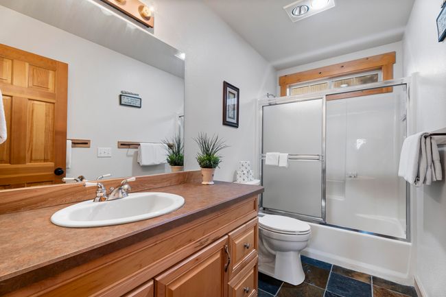 31-Bathroom | Image 24