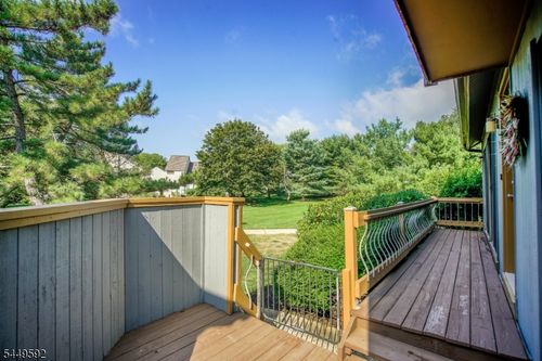 30 Chestnut Ct, Basking Ridge, NJ, 07920-3108 | Card Image