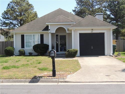 107 Dana Dr, Suffolk, VA, 23434-9168 | Card Image