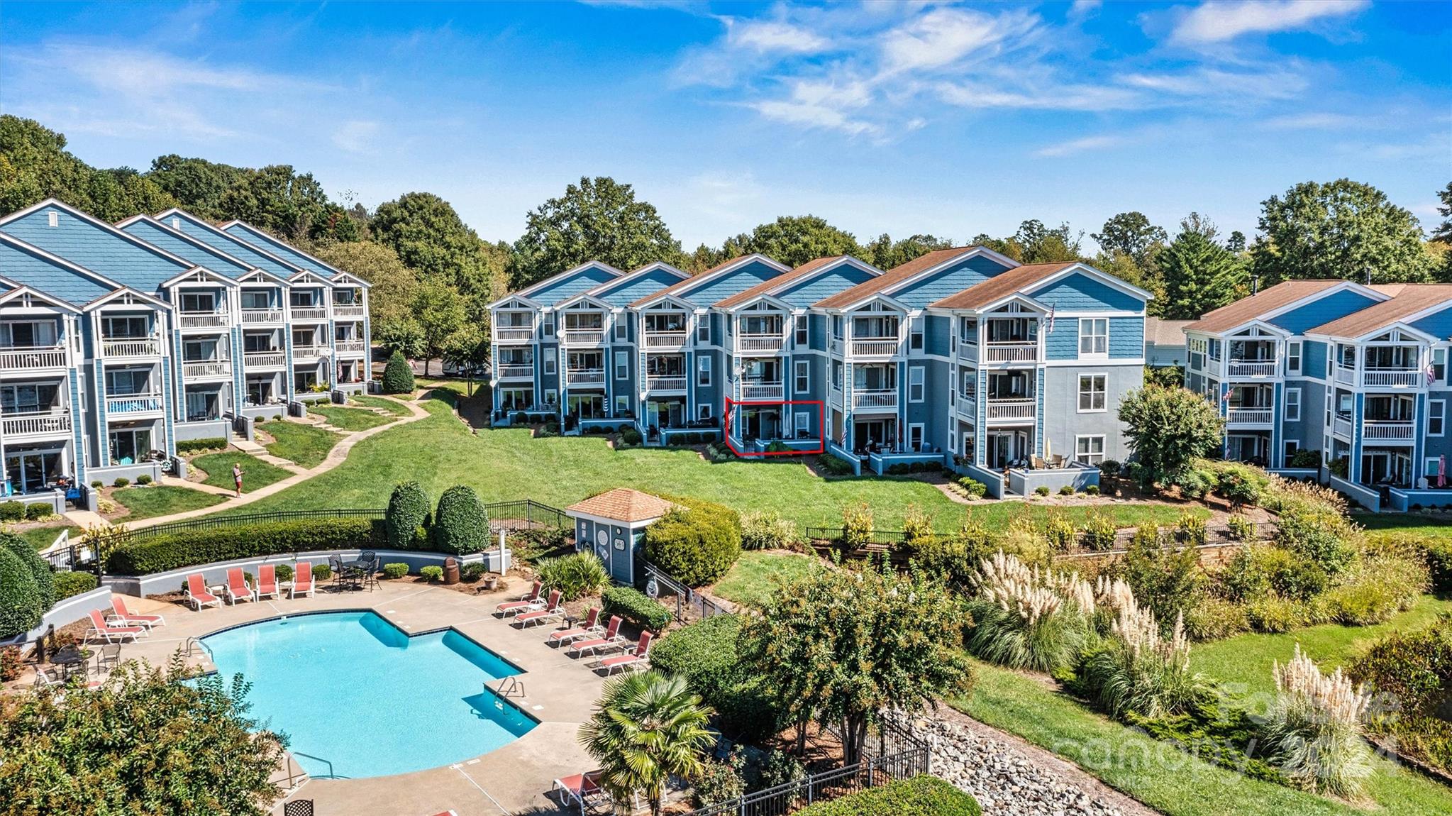 Torrence Cir, Davidson, NC 28036
