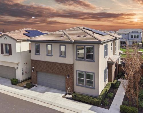 1122 S Morning Glory Dr, Mountain House, CA, 95391-8001 | Card Image