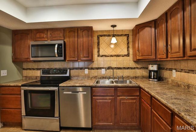 APT-4 - 917 Claytonbrook Dr, Condo with 2 bedrooms, 2 bathrooms and 2 parking in Ballwin MO | Image 10