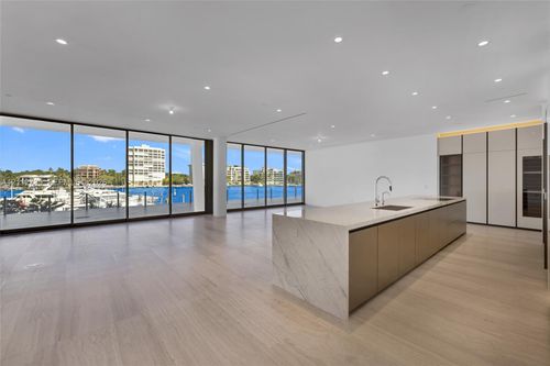 s203-5 Grove Isle Dr, Coconut Grove, FL, 33133-4137 | Card Image