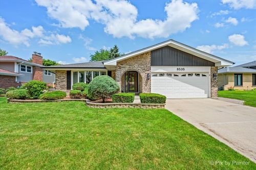 8535 Harvest Lane, Darien, IL, 60561 | Card Image