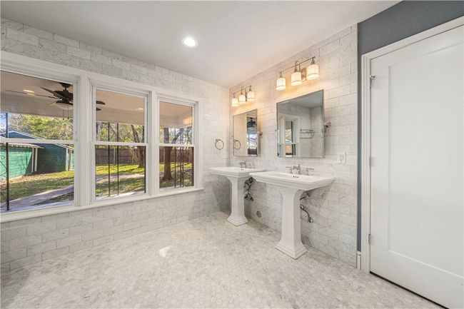 3306 Cumberland Ave, House other with 2 bedrooms, 2 bathrooms and 4 parking in Waco TX | Image 7