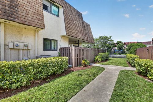 139-139 San Remo Blvd, North Lauderdale, FL, 33068-3917 | Card Image