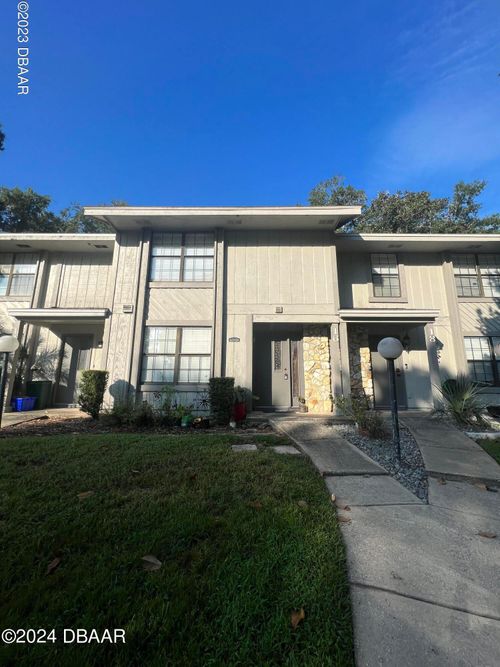 16 Oakwood Park, Ormond Beach, FL, 32174-5156 | Card Image