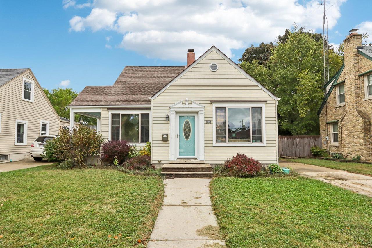 28th Ave, Kenosha, WI 53143