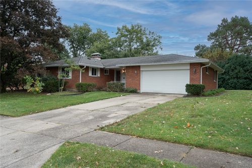 1204 Chateau Dr, Kettering, OH, 45429-4602 | Card Image