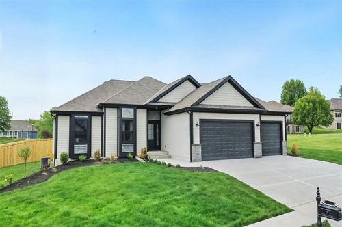 2210 Piedmont Pl, Excelsior Springs, MO, 64024-8050 | Card Image