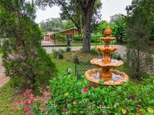 3849 Round Lake Rd, Zellwood, FL, 32798-5404 | Card Image