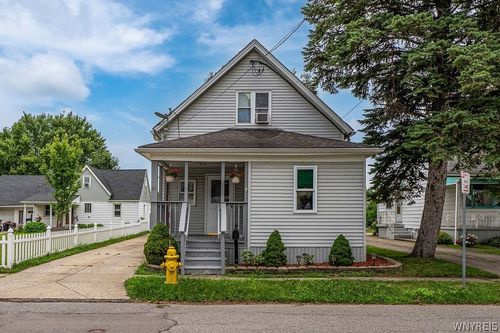 44 Frederick St, Cheektowaga, NY, 14227-1806 | Card Image
