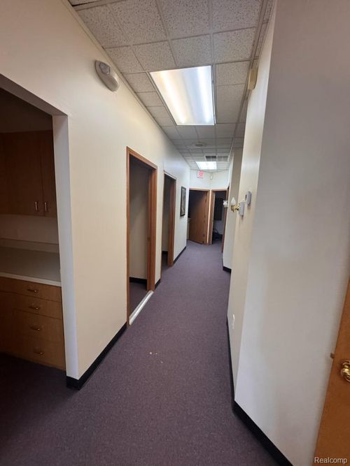 10986 Middlebelt Road, Livonia, MI, 48150 | Card Image