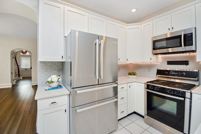 1005 Hovey Ave, House other with 3 bedrooms, 4 bathrooms and 11 parking in Normal IL | Image 38