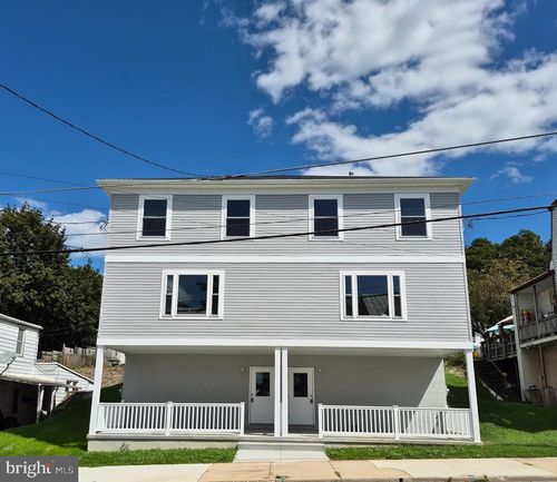 259 S 4th St, HAMBURG, PA, 19526-1207 | Card Image