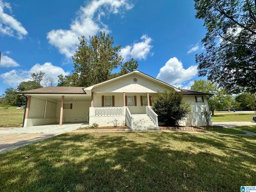3989 Woodhaven Rd, HOOVER, AL, 35244-4636 | Card Image