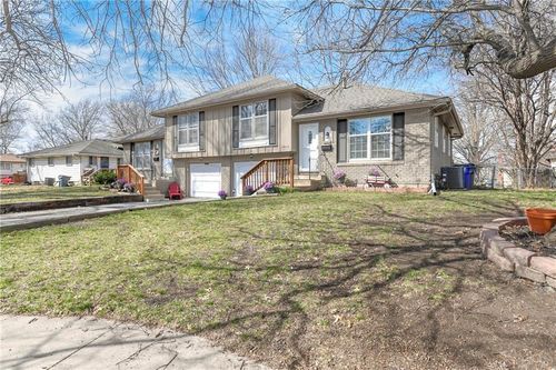 1404 E Central Cir, Olathe, KS, 66061-4963 | Card Image