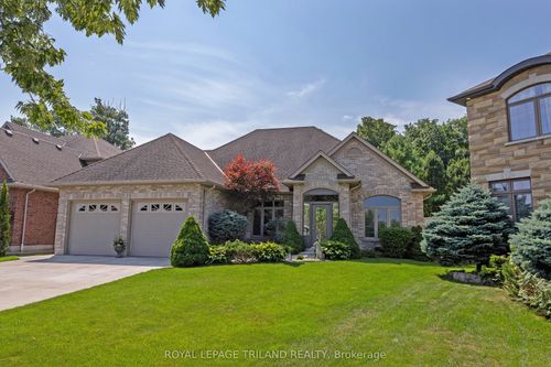 2285 Lilac Ave, London, ON, N6K5E1 | Card Image