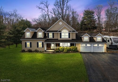 18 Valhalla Rd, Montville, NJ, 07045-9761 | Card Image