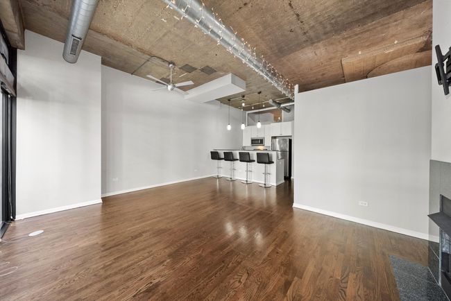 UNIT-109 - 1070 W 15 Th St, Condo with 2 bedrooms, 1 bathrooms and 1 parking in Chicago IL | Image 8