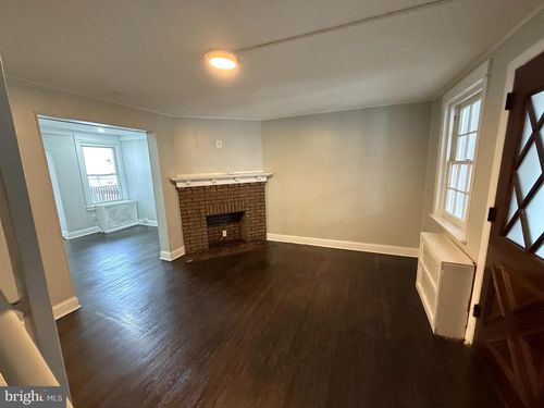 6921 Clinton Rd, UPPER DARBY, PA, 19082-5208 | Card Image