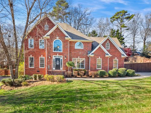 3305 Forest Shadows Dr, Chattanooga, TN, 37421-2801 | Card Image