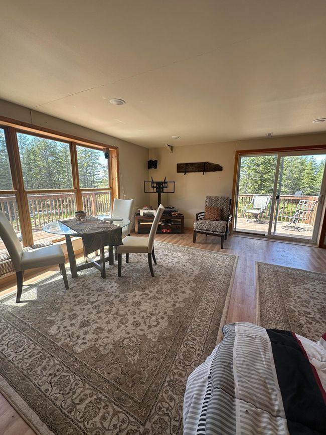 living area.jpg | Image 12