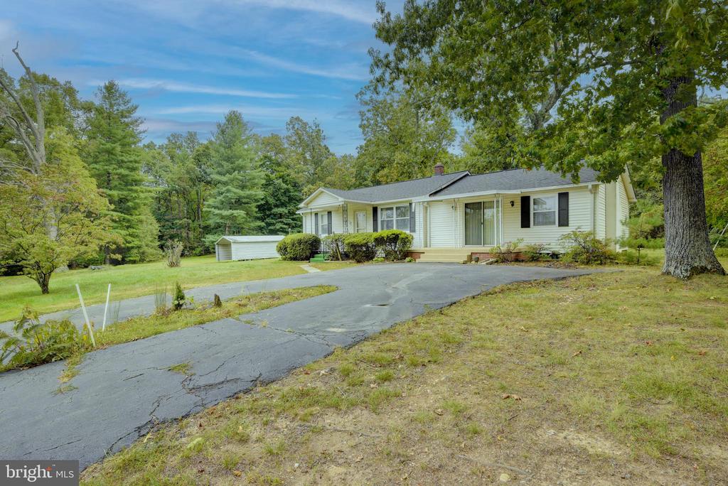 Evans Pond Rd, Leesburg, VA 20176