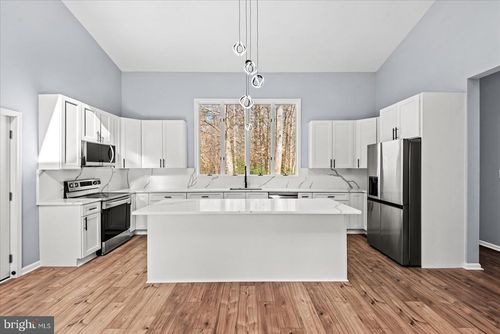 7621 River Rd, FREDERICKSBURG, VA, 22407-2046 | Card Image