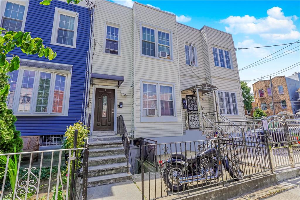 Folsom Pl, Brooklyn, NY 11208