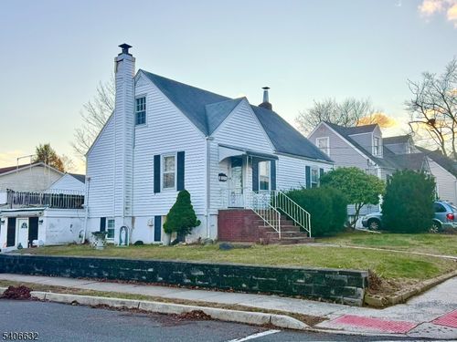 58 Cleremont Ave, North Brunswick, NJ, 08902-2961 | Card Image